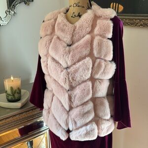 BELLE FARE $525 Rex Rabbit Fur Sheepskin Suede Designer Vest M Pink Designer